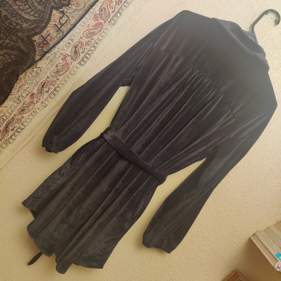 Vada Winter MJ dress - black velvet button down dress, Size M (8-12 US) - Picture 8 of 10